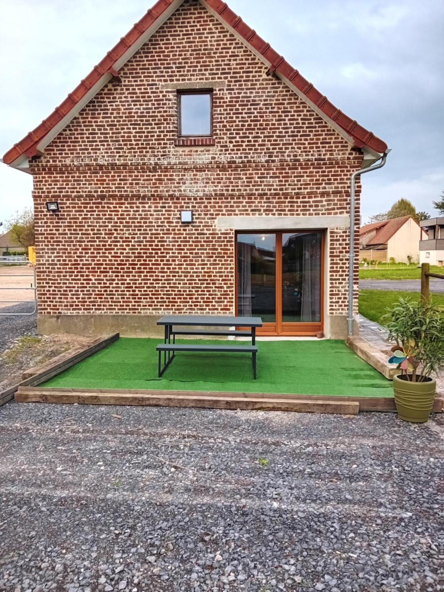 Gite Ferme Du Marronnier Derchigny Luaran gambar